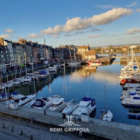 Racing The Wind Breathtaking Port View 2 Pers Apartment Honfleur Exterior foto