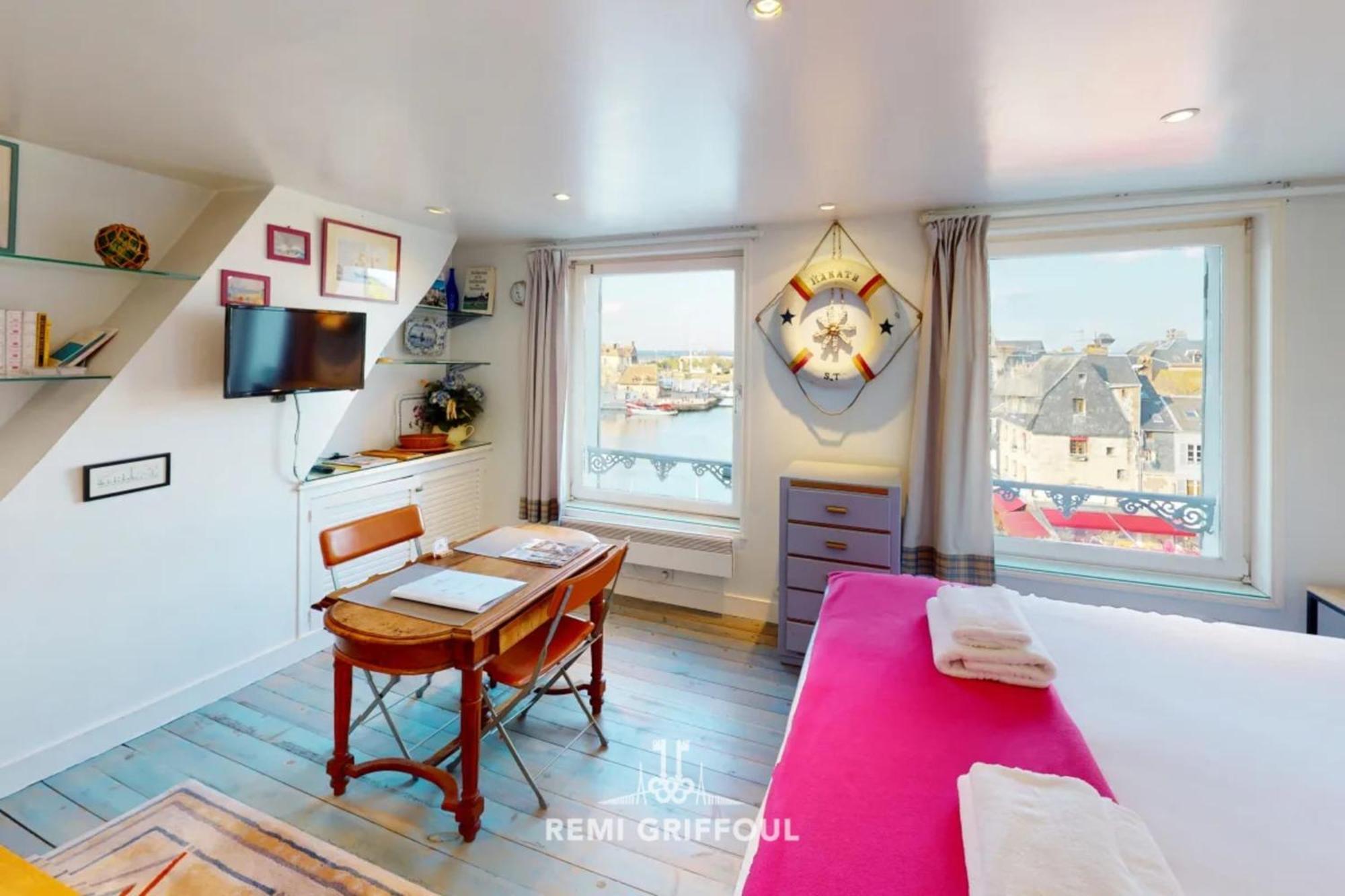Racing The Wind Breathtaking Port View 2 Pers Apartment Honfleur Exterior foto
